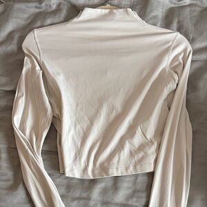 Lululemon nulu mock neck